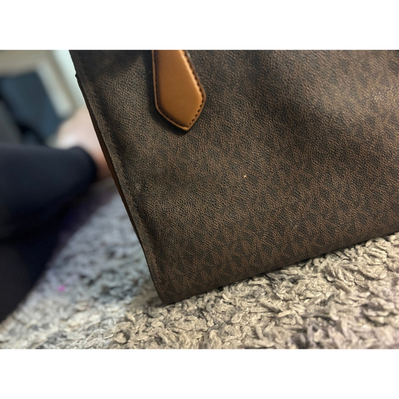 Michael Kors Marilyn Small Satchel Shoulder Crossbody Bag - Picture 8 of 11